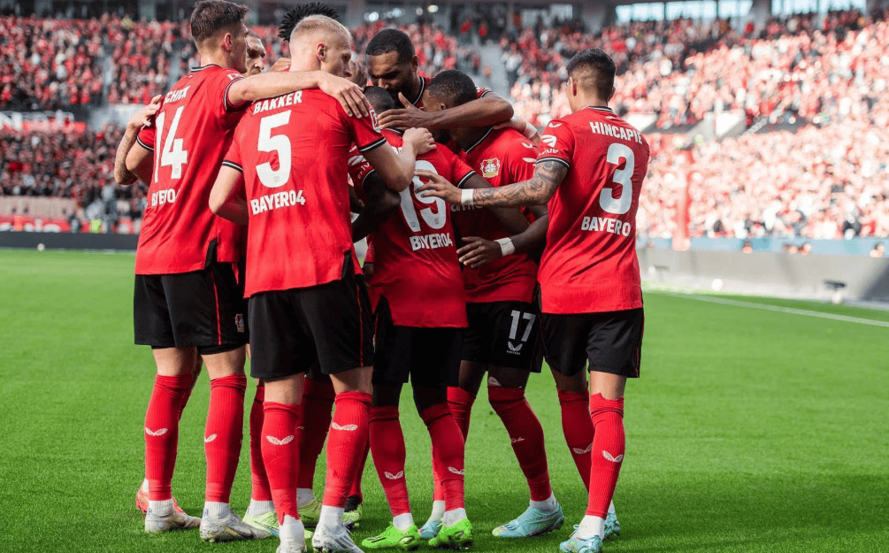 风云突变!法兰克福今晚回应争议,德国杯版图或变,信心回归,年轻球员得到机会 风云突变!法兰克福今晚回应争议,德国杯版图或变,信心回归,年轻球员得到机会