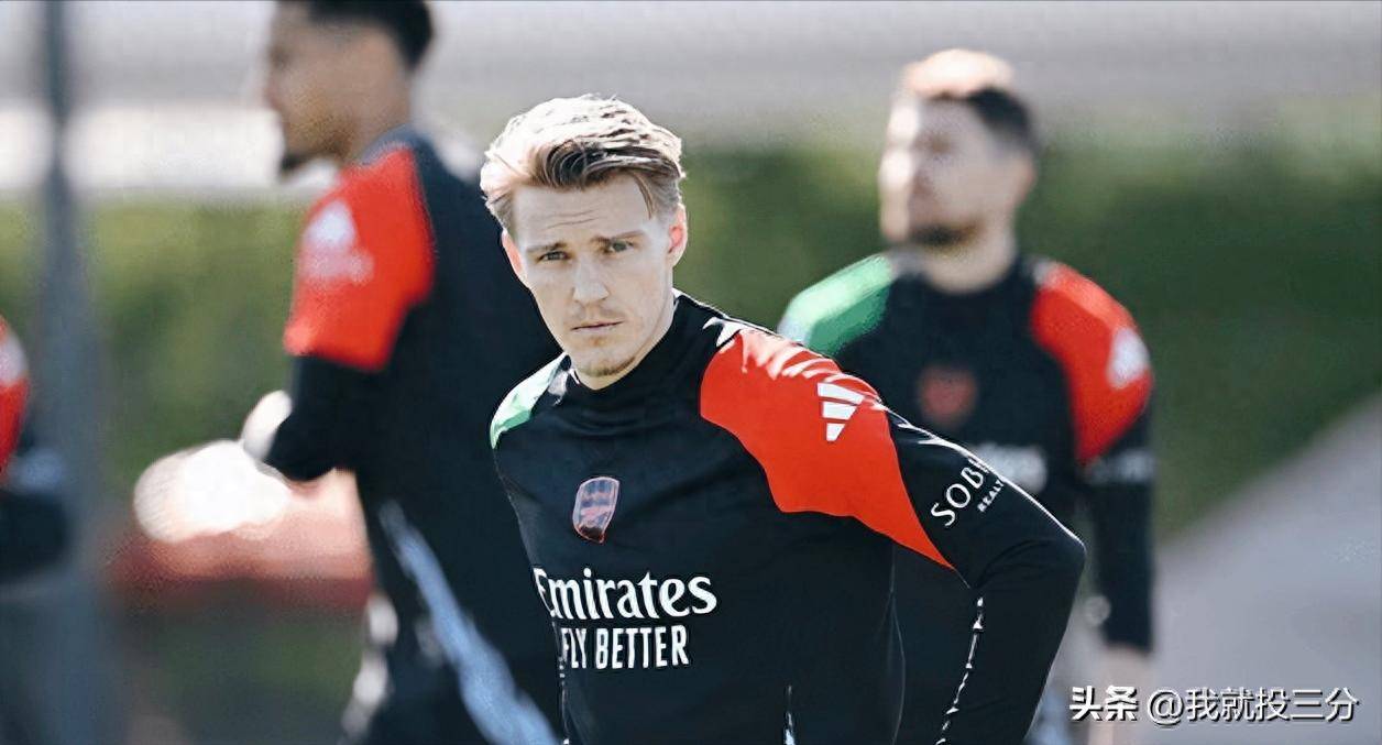 阿森纳今晨主帅复盘,志在全明星赛名次提升,气氛紧张,身体对抗强度拉满(温柔失控娱乐圈) 阿森纳今晨主帅复盘,志在全明星赛名次提升,气氛紧张,身体对抗强度拉满(温柔失控娱乐圈)