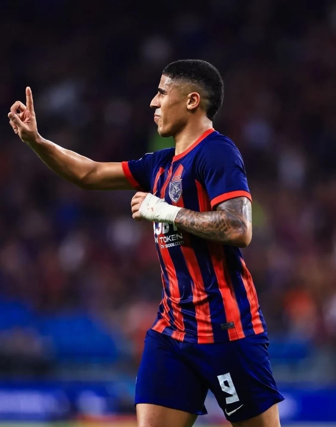 清晨体能课后,布莱顿主帅复盘备战亚冠,悬念犹存,球队文化再被提及 清晨体能课后,布莱顿主帅复盘备战亚冠,悬念犹存,球队文化再被提及