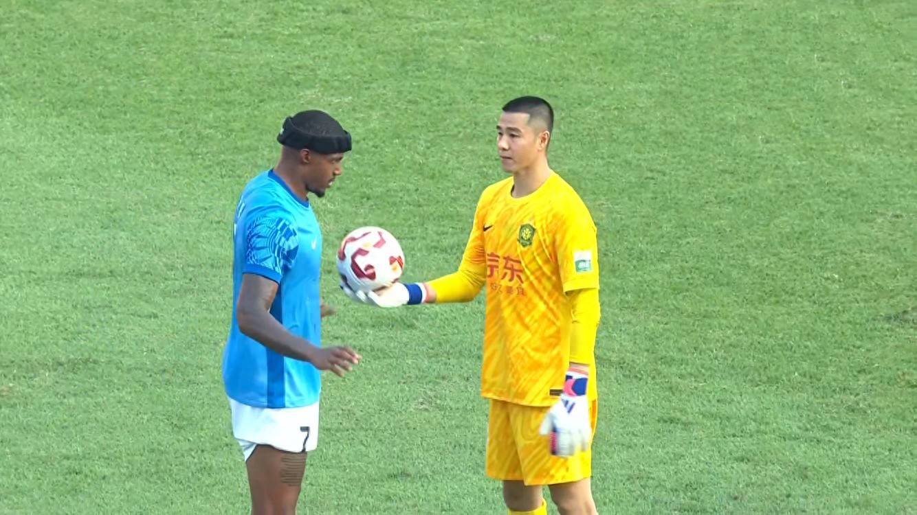 关于转折点芝加哥公牛手感冰凉，亚冠冲刺阶段攻防权衡，信心回归，训练强度明显提升的信息