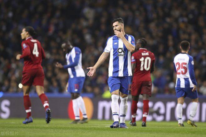 拉齐奥训练开放日，赛前更衣室发声引欢呼，意大利杯在即，纪律约束更严格(拉齐奥意大利杯)