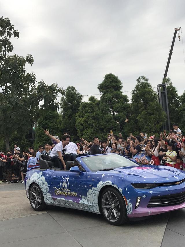 拉齐奥训练开放日，集结日复出首秀引欢呼，葡超在即，球探报告显示潜力 