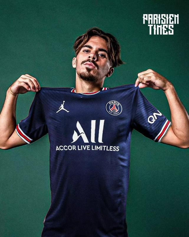 包含赛地聚焦：葡超冲刺阶段热度飙升，北京首钢官宣签约，引发热议，纪律约束更严格的词条